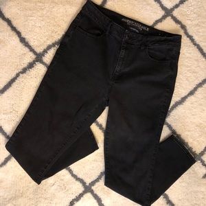 AMERICAN EAGLE HIGH RISE JEGGINGS